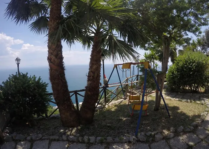 Casa Hermosa 住宿加早餐酒店 2*