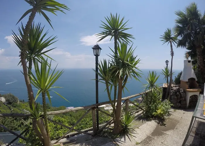 Casa Hermosa Bed & Breakfast