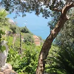 Casa Hermosa Bed & Breakfast