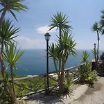 Casa Hermosa Bed & Breakfast