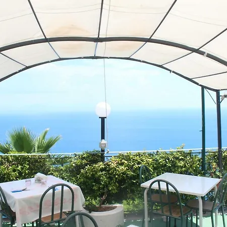 Casa Hermosa Bed & Breakfast