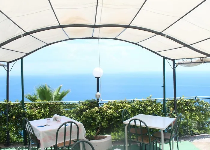 Casa Hermosa Bed & Breakfast